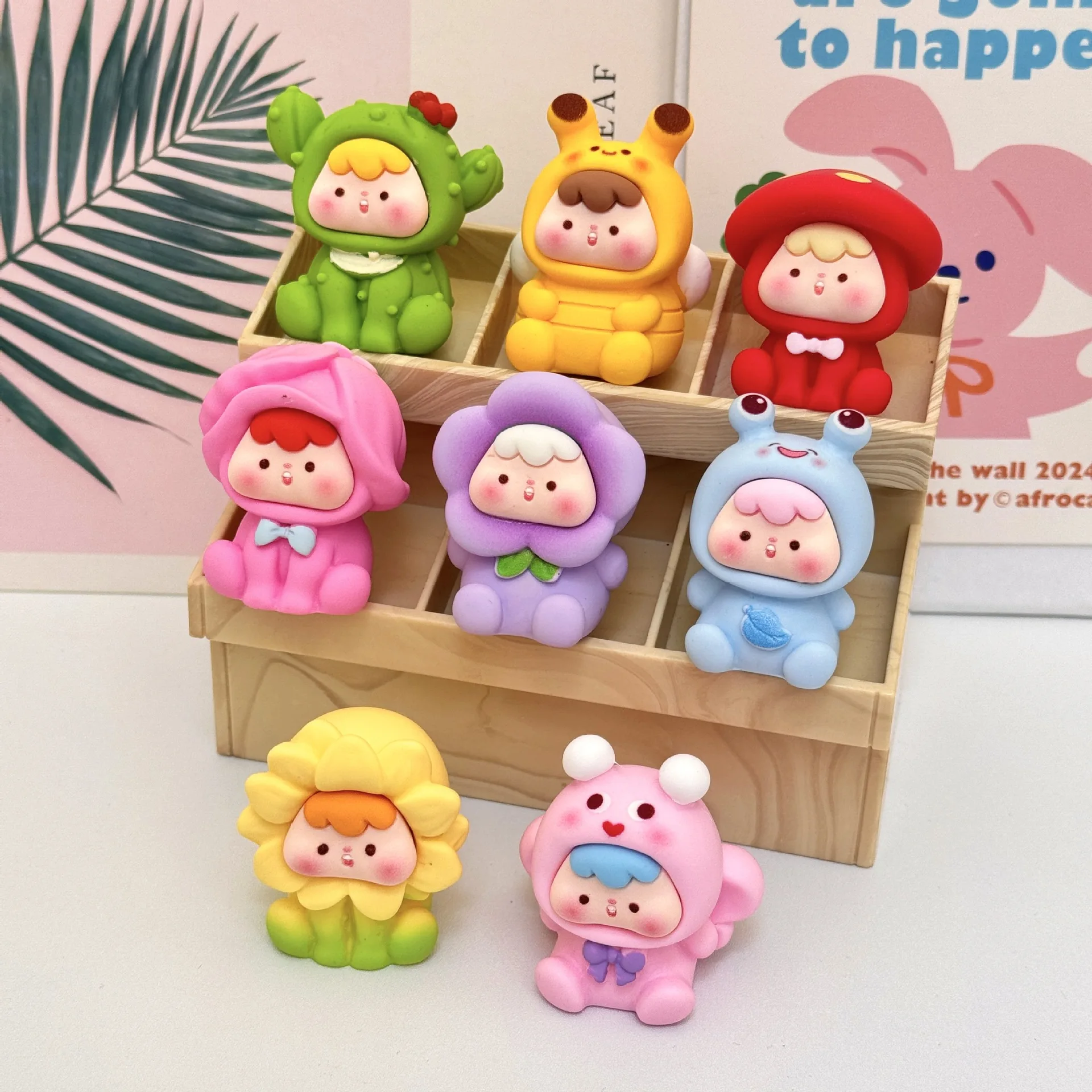 

8PCS/ набор растительных насекомых BABY CUTE DIY ювелирные куклы рабочий стол маленькие игрушки украшения смолы