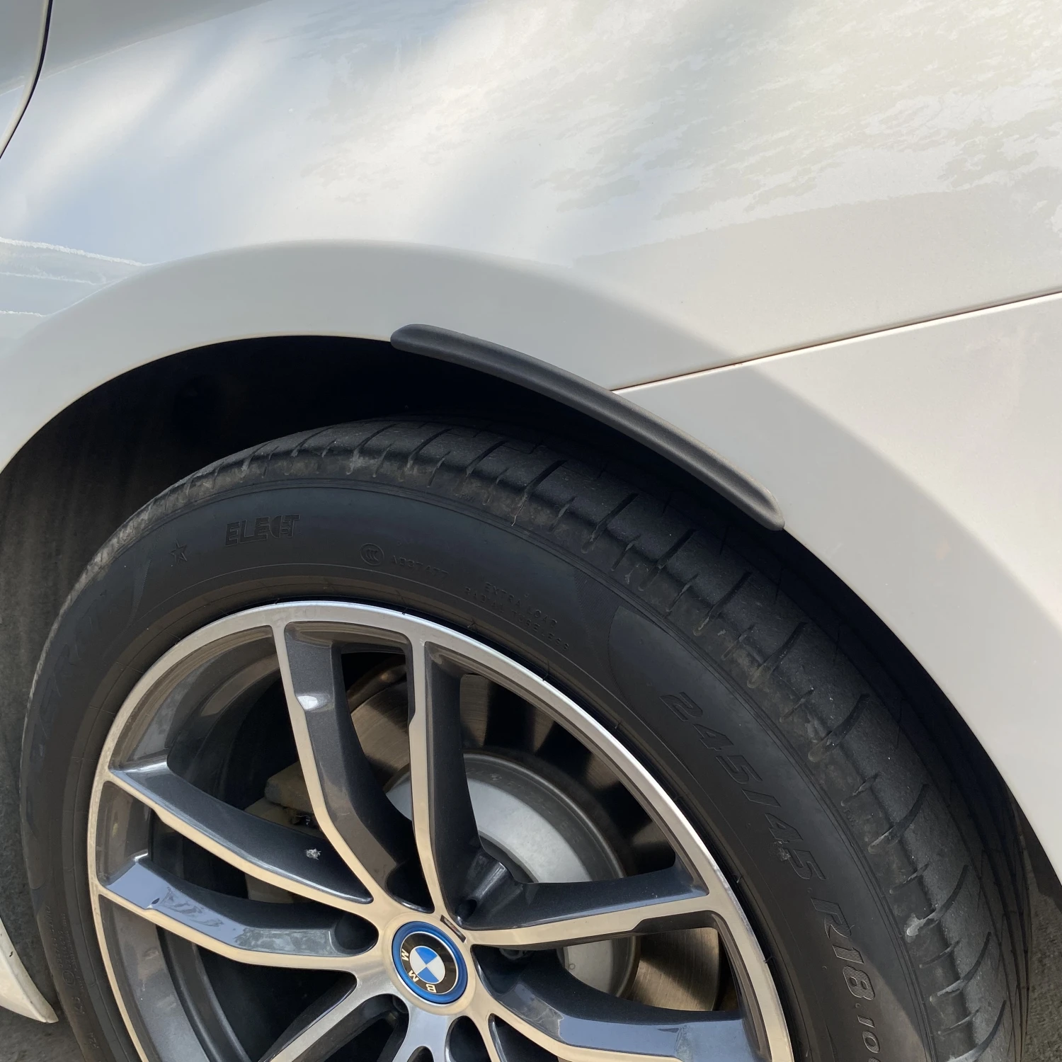 

4 шт. матовые черные наклейки на крылья автомобиля для BMW 5 серии G30 G31 525i 525d 530i 530e M540i 2017-2025, защита от брызг и грязи