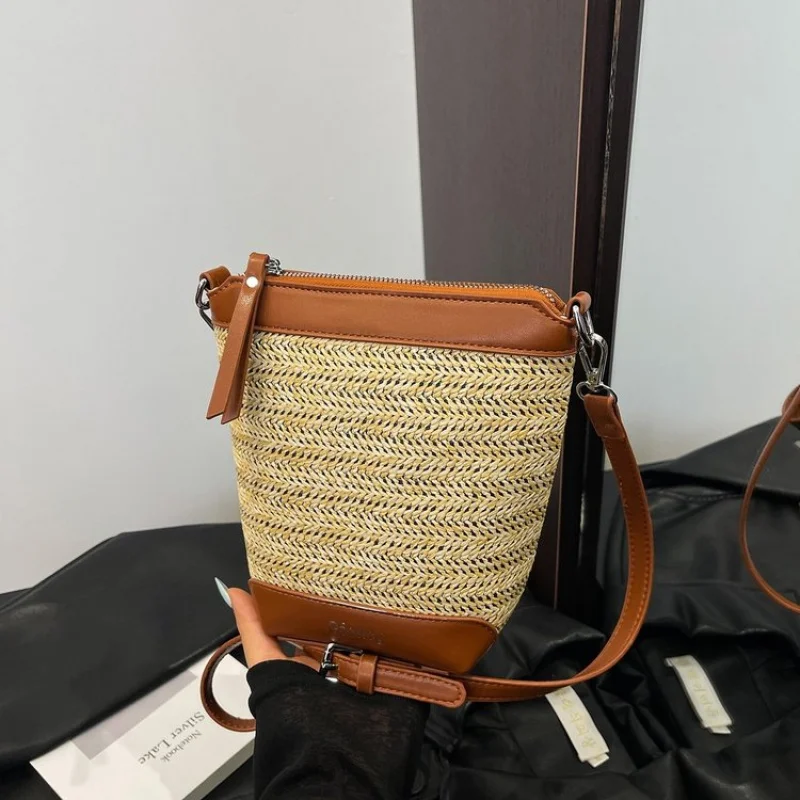 

Stylish Business Handbag Casual Leisure Crossbody Bag For Women With High-End Designer Letter Logo And Paris