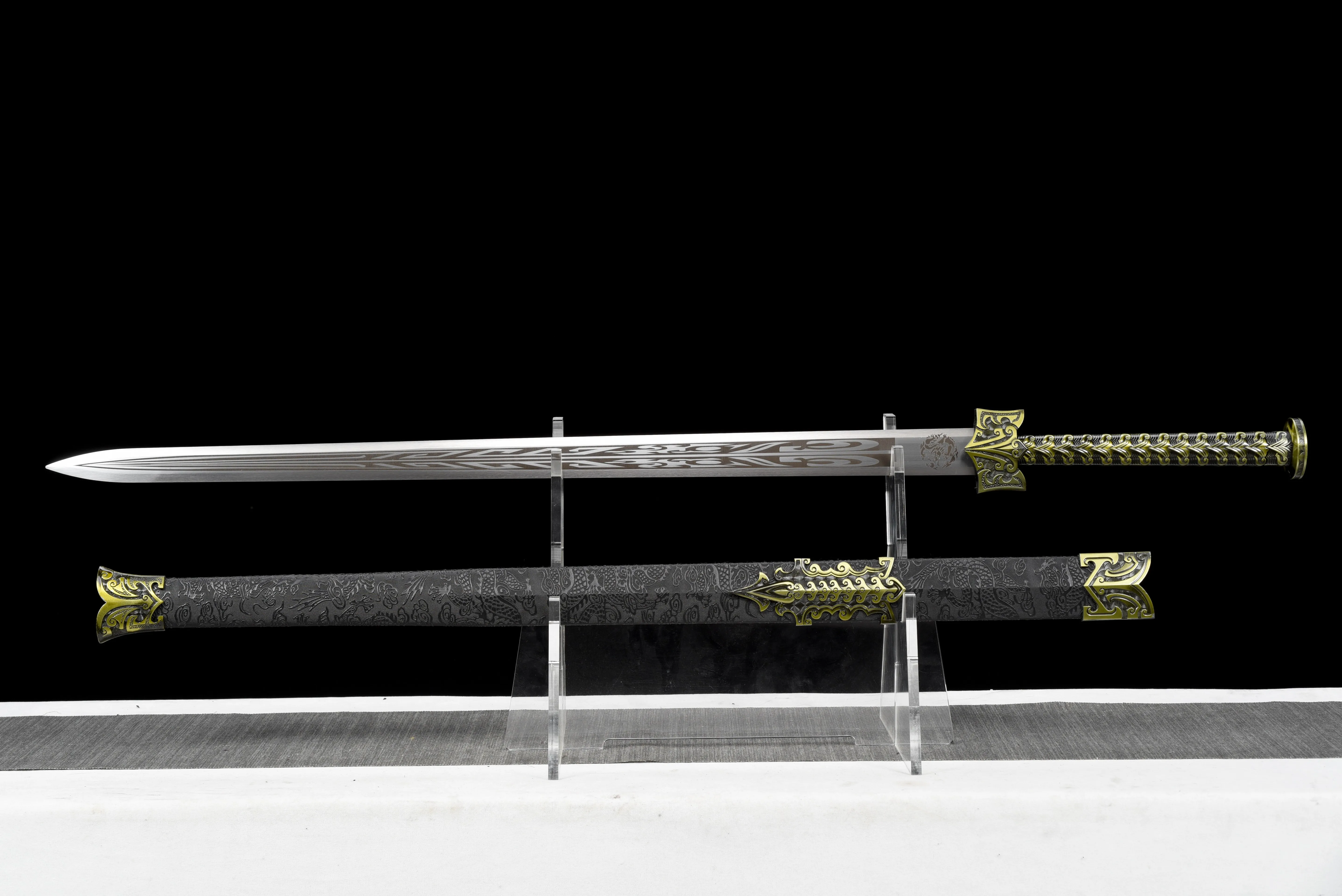 Chinese Golden Dragon samurai Sword,sharp blades prepared for medieval royal knight battles,katana combat training,full weapons