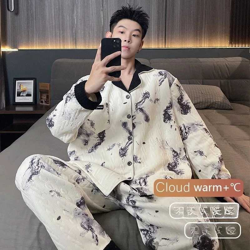 2026 بيجامة رجالية من القطن الهوائي الدافئ للشباب ومتوسطي العمر طقم ملابس للاستلقاء 145 كجم سترة ساندويتش قطن شتوي مقاس كبير ملابس داخلية