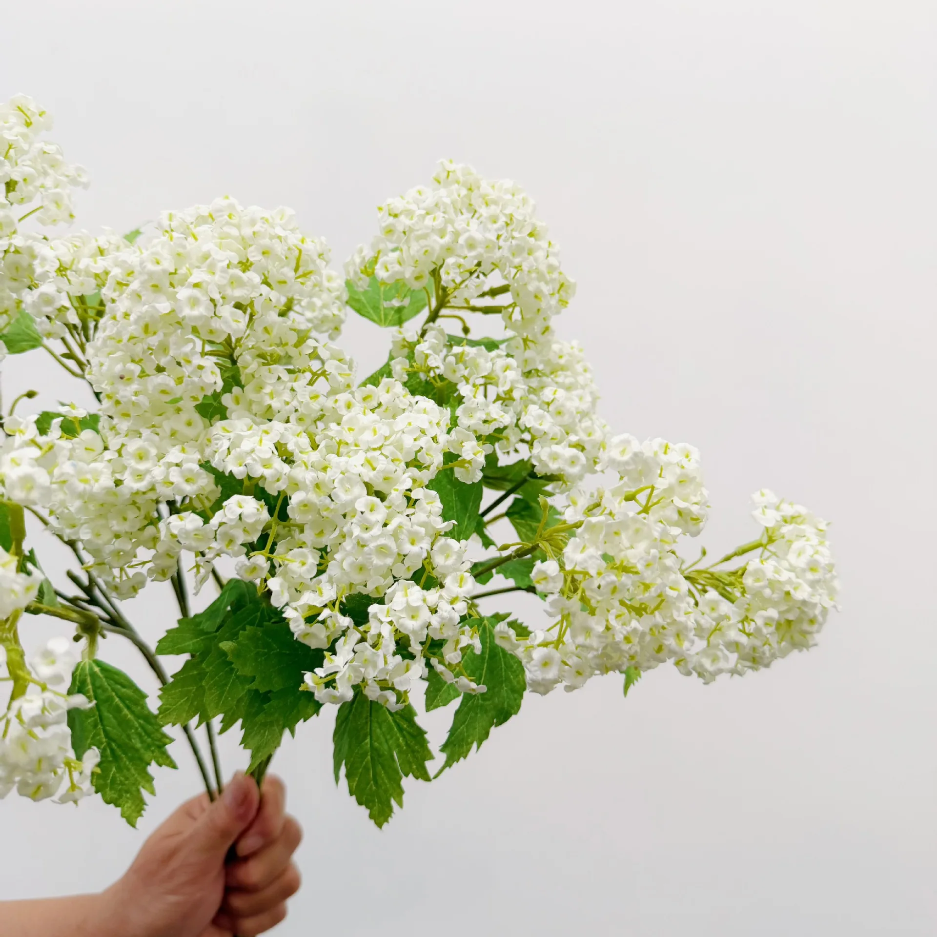 4 Stück Künstliche 3-köpfige Weiße Schneeball-Hortensien Hochzeitsdekoration Hintergrund Blumen Brautstrauß Heimdekoration Fotografie-Requisiten – Detail 2