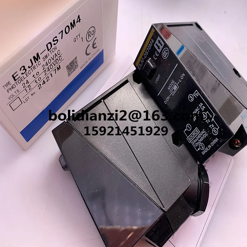 New photoelectric switch sensor E3JM-DS70M4-US One year warranty In stock