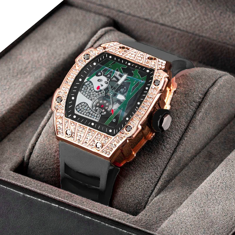 Panda Bamboo Hollow Carving Full Diamond Case Tonneau Quartz Watch Men Fashion Luxury Luminous Date Sport Watch Men AAA Clock