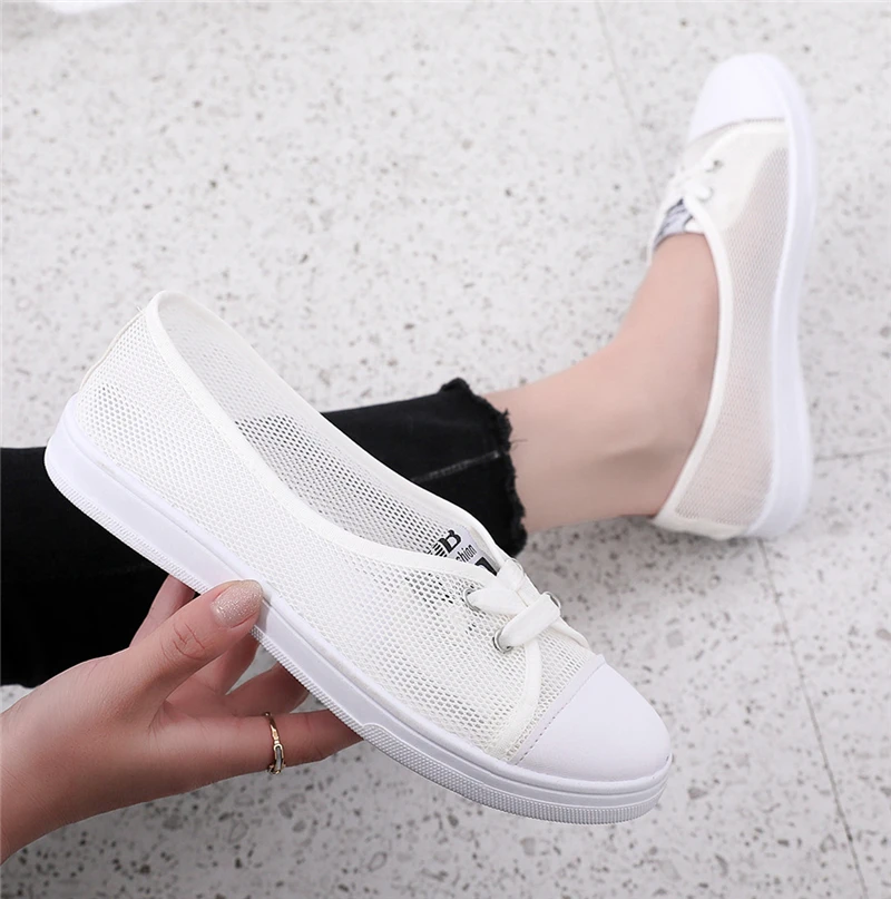 Small white shoes female students summer hollow out net surface mesh han edition joker flat canvas shoes lighter leather shoes