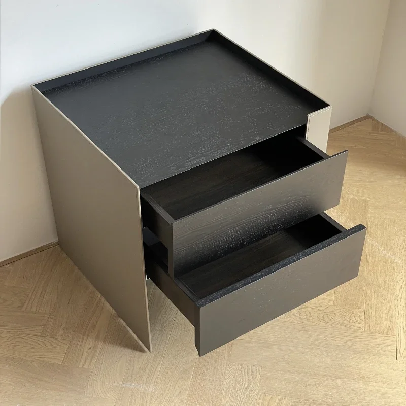 طاولة بجانب السرير مصممة إيطالية بسيطة وخزانة بجانب السرير باللون الأسود مع خزانة بأدراج من الخشب الصلب