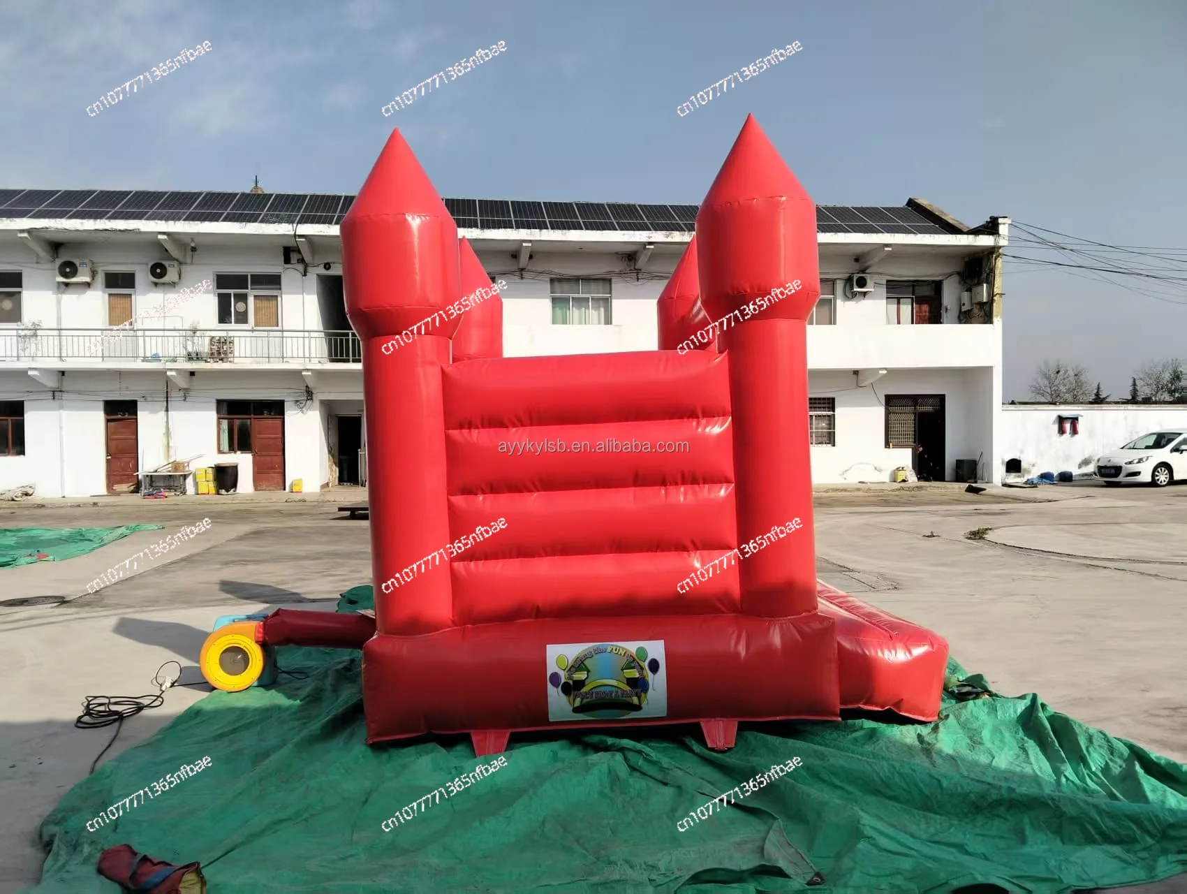 Red PVC Inflatable Trampoline Bounce House 290x270x225cm, 3 Person 135kg, Easy to Assemble for Home Lawn & Indoor Use - view 4