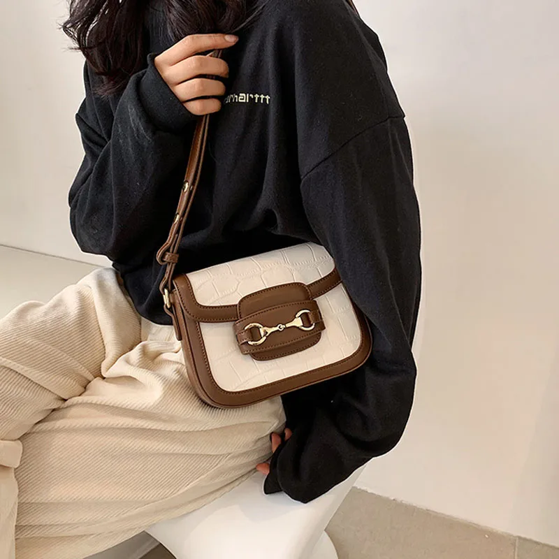 small square bag single shoulder bag new popular Retro Mini Handbag Literary Crowds Shoulder Messenger Female Bag