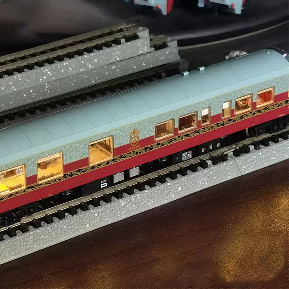 N Scale Million City Silk Road Train Set HXD1D Locomotive and Light‑Equipped Passenger Coaches Painted Special Livery Train