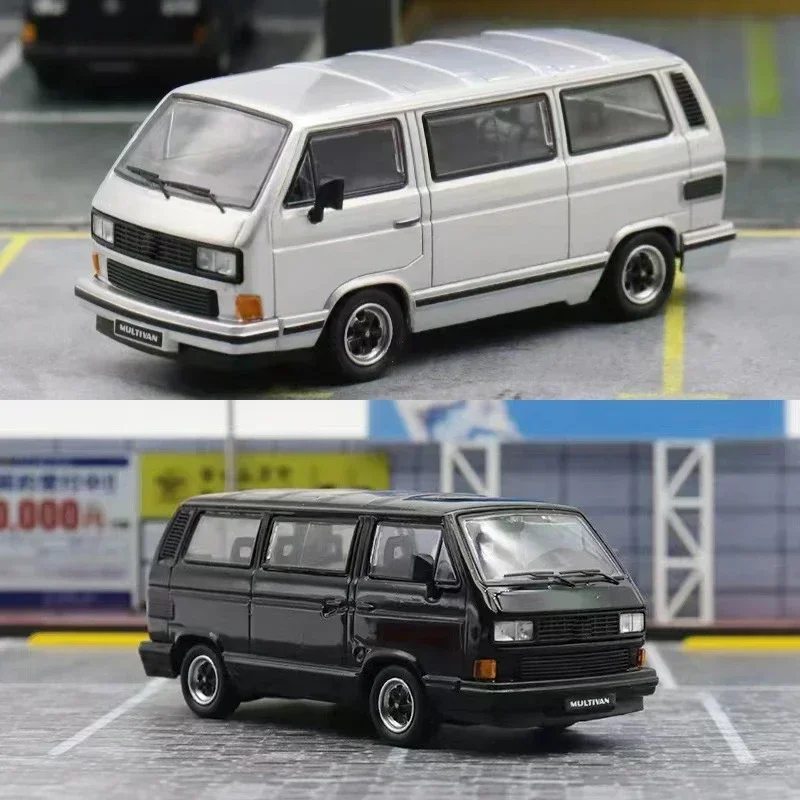 

Master 1:64 B32&T3 Multivan Silver / Black Diecast Model Car