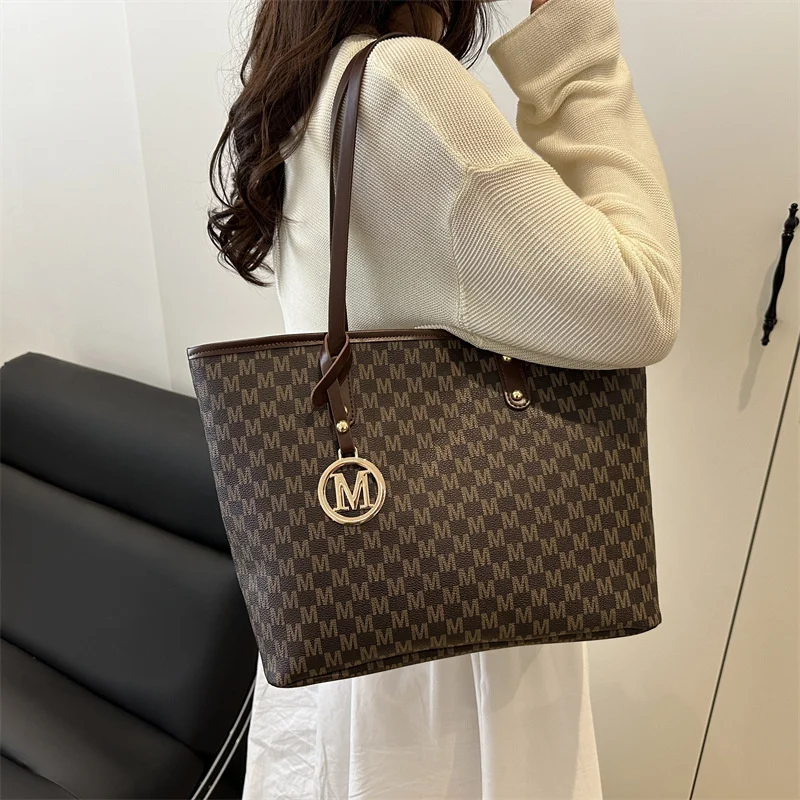 Large Capacity Letter Bag Commuting Tote Bag Women'S Popular Fashion Shoulder Bag Diamond Grid Large Capacity Handbag