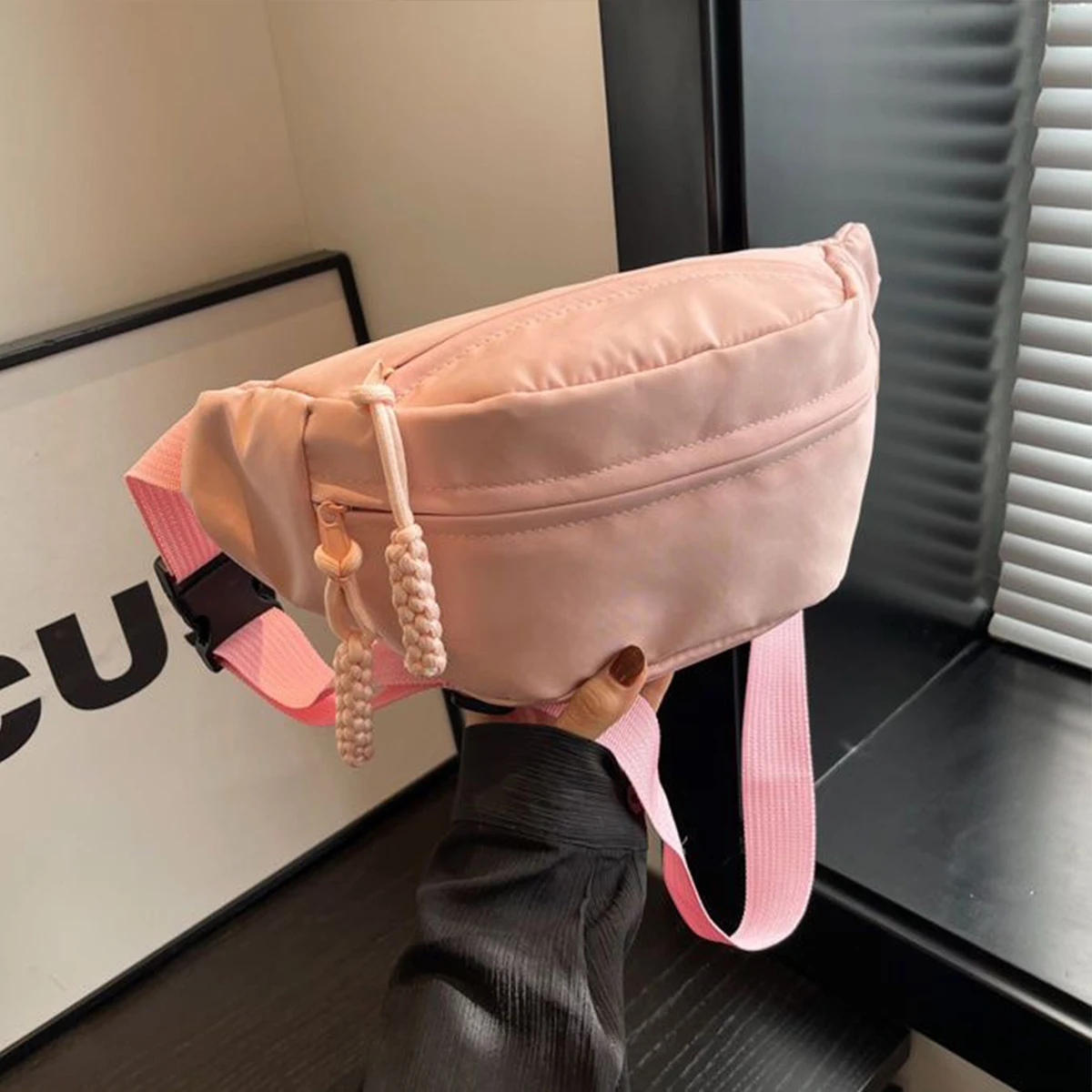 حقيبة خصر نسائية خفيفة الوزن من النايلون بسعة كبيرة وسحاب متعددة المقصورات حقيبة كروس أنيقة وعملية للاستخدام اليومي #6