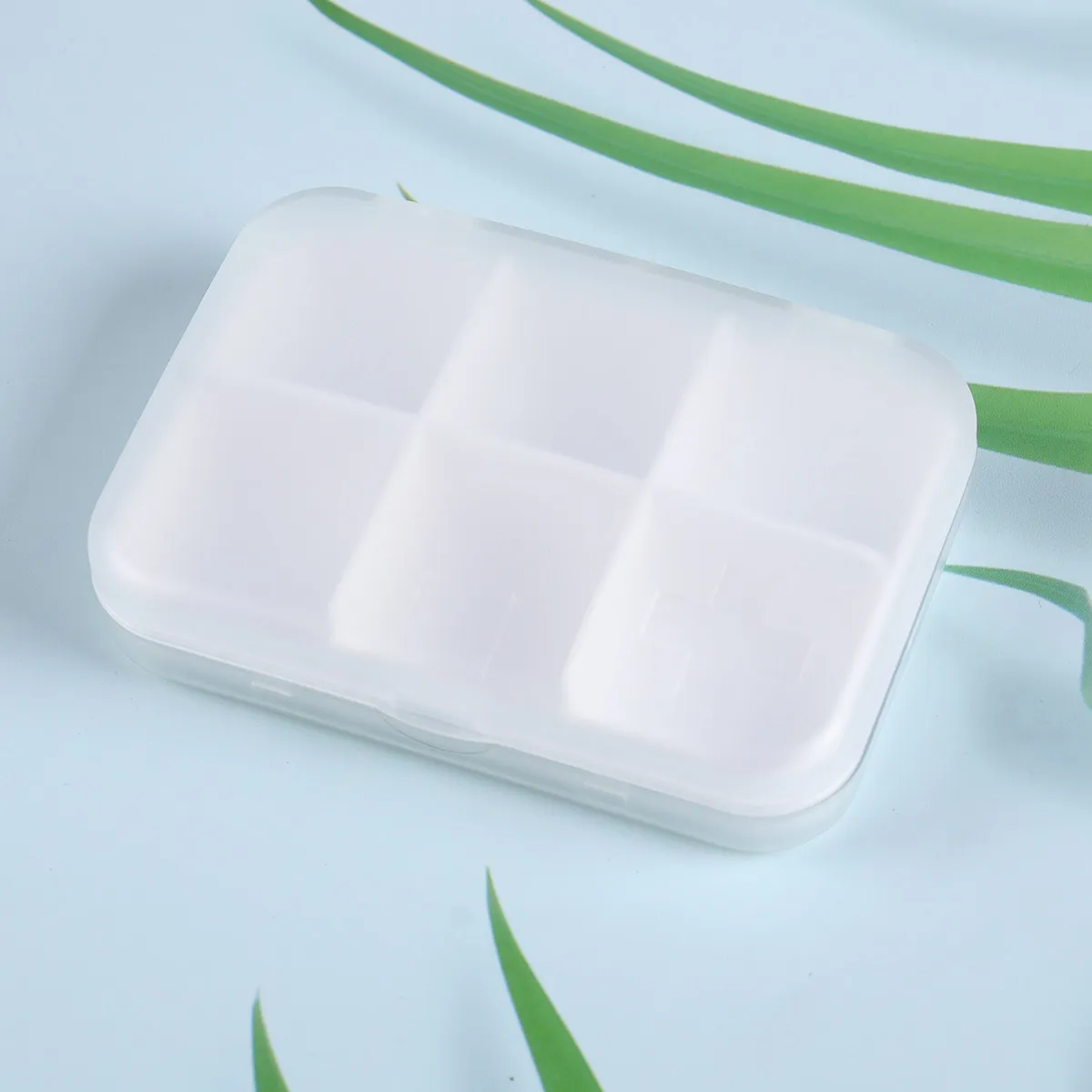 1Set Portable Level Pill Dispenser Box Organizer For Business Travel Separate Compartments Medicine Storage Pills