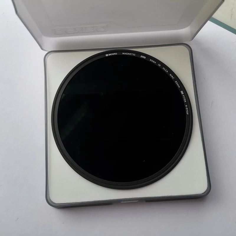 Benro 77 82mm Magnetic Filter  Kit A-F (Nd8+Nd64+Nd1000+Magnetic Cap+Magnetic 82mm Adapter Ring+ 82-77  Ring+ Filter Pouch)