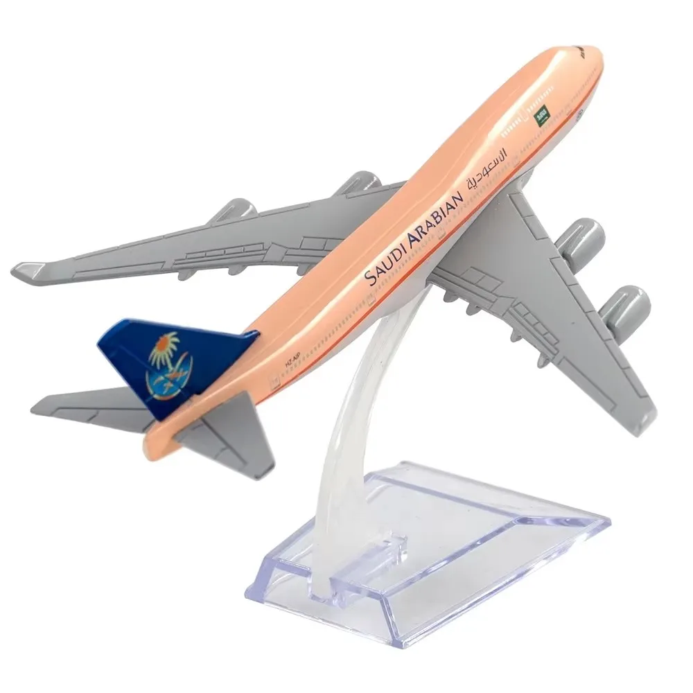 16CM 1:400 Scale 747 Alloy Metal Aircraft Model B747 Saudi Arabian with Aircraft Stand Collectible Gift Display Model