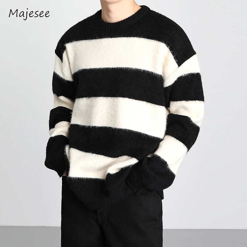 

Sweaters Men Slouchy Winter Striped Japanese Style Harajuku Baggy All-match Males Knitting Pullovers High Street Warm College