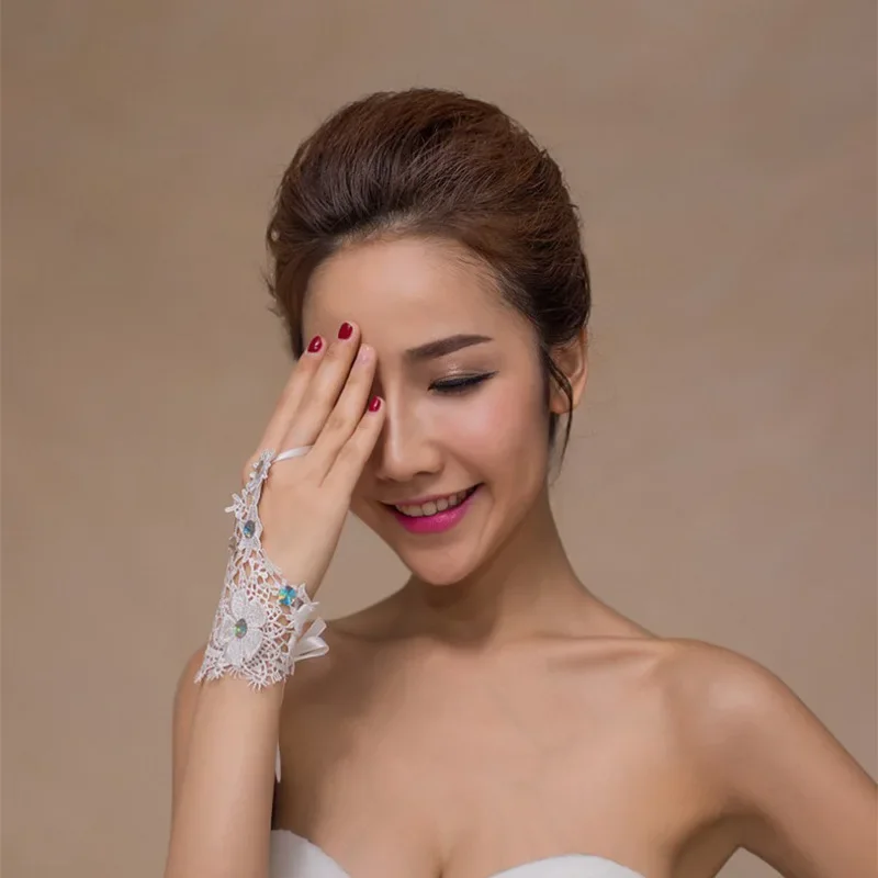 Finger lose Braut Hochzeit Handschuhe mit Strass Spitze Mode Hochzeit Accessoires weiß