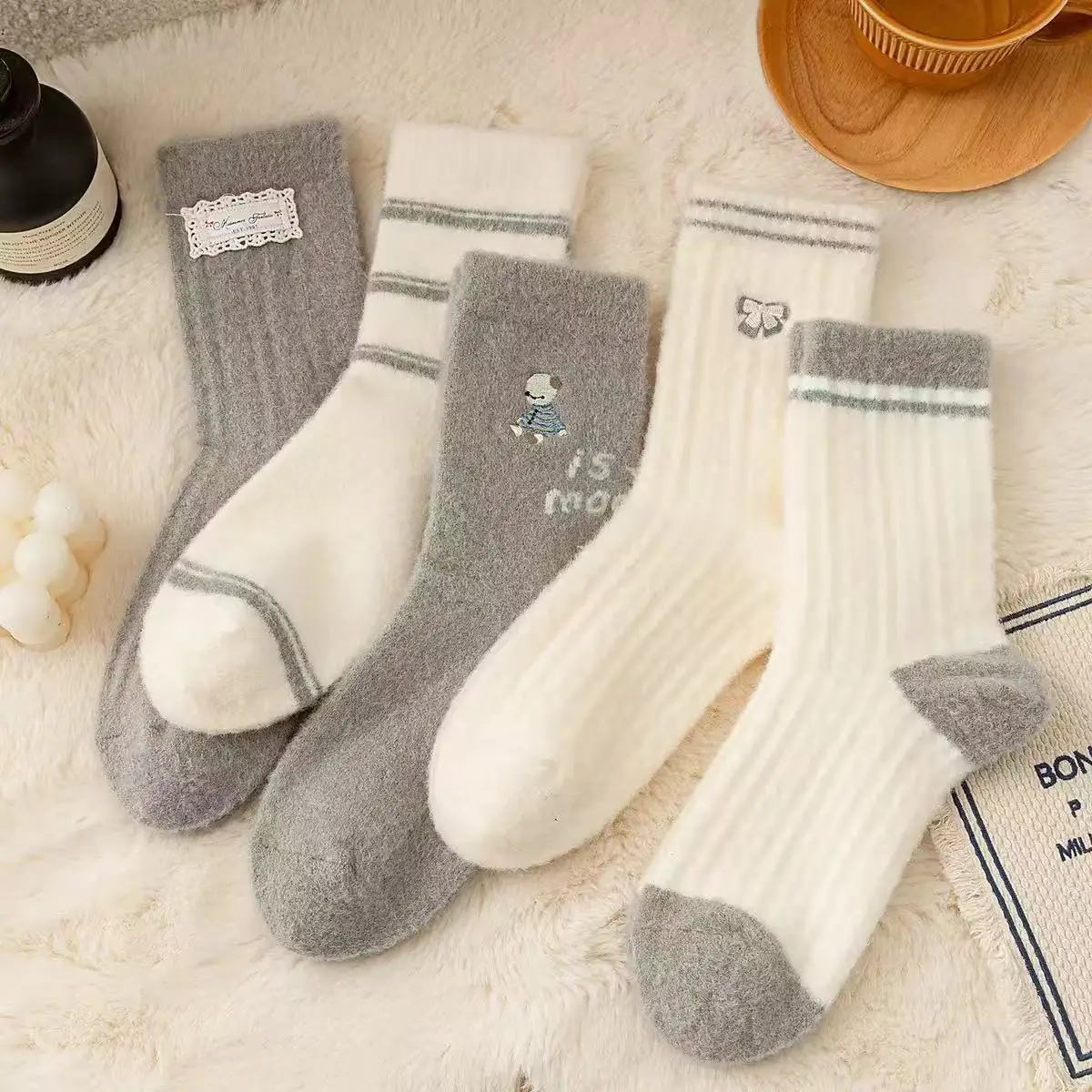 الشتاء والخريف الصوف سميكة مطرزة المرأة منتصف العجل الجوارب أفخم الجوارب المألوف ومتعددة الاستخدامات عيد الميلاد ورأس السنة الجديدة #2