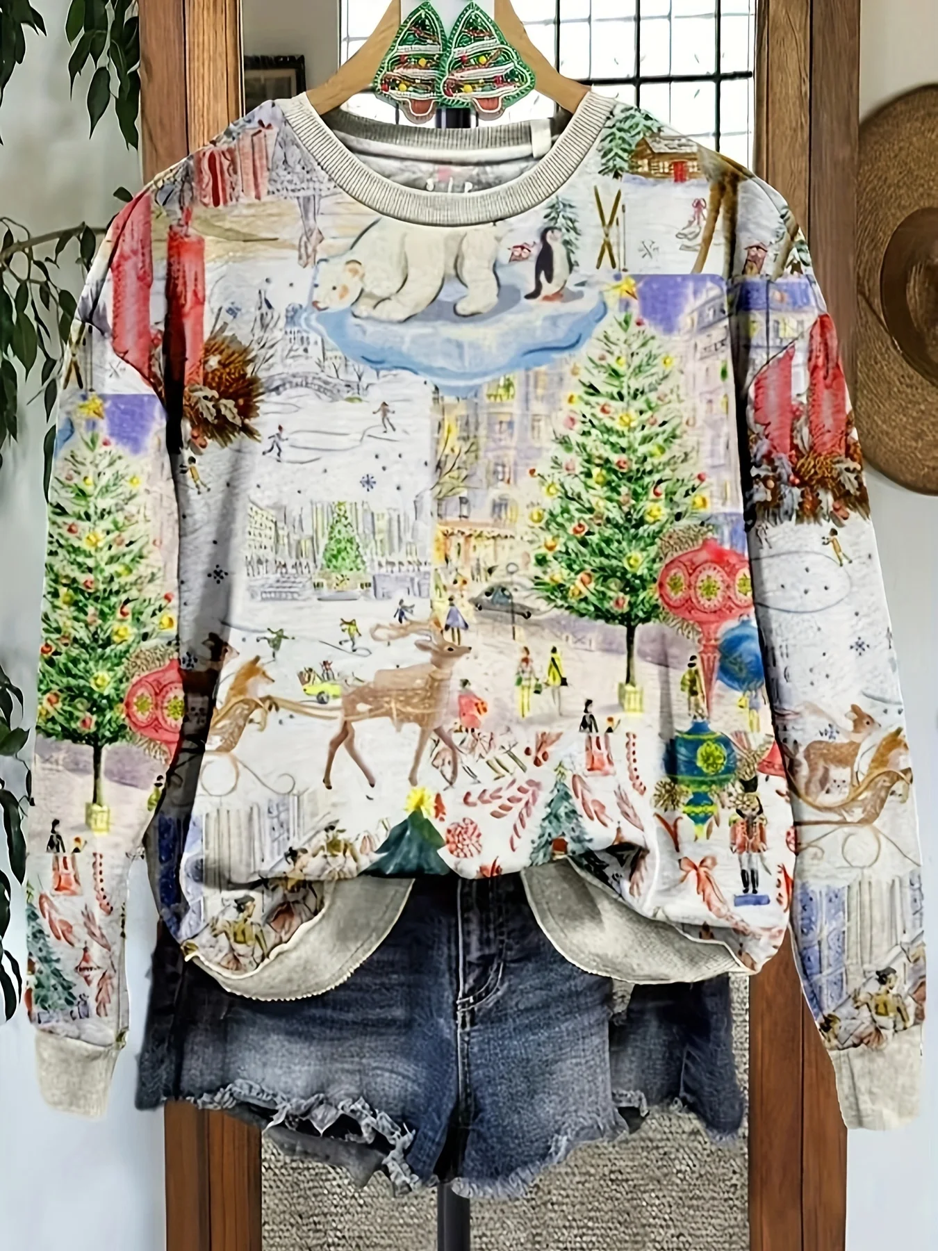 Women Round Neck Long Sleeve T‑Shirt Christmas Winter Town Scene Full Print Festive Holiday Casual Party Top Women's Clothes
