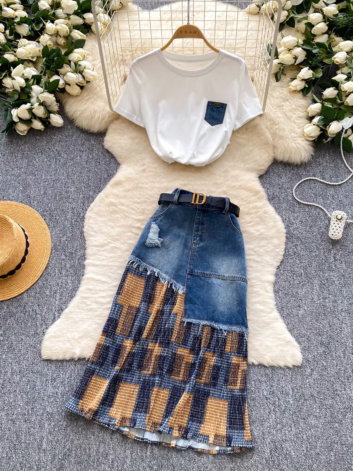 

American Hot Girl Style T-shirt Fashionable Hole Fringed Denim Skirt Women Summer Slimming Two-piece Set Commute Style