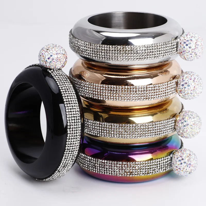 3.5oz Bracelet Diamond Hip Flask Stainless Steel Alcohol Bottle Round Handheld Flask Alcohol Wine Drinkware