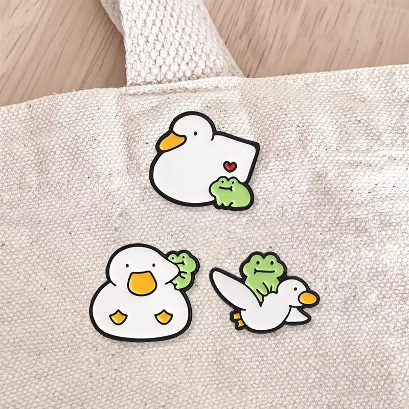 Niedliche Enten-Frosch-Freundschafts-Emaille-Pins, Kawaii Tier-Brosche, Anstecknadel, Sommer-Accessoire, Schmuck für Freunde