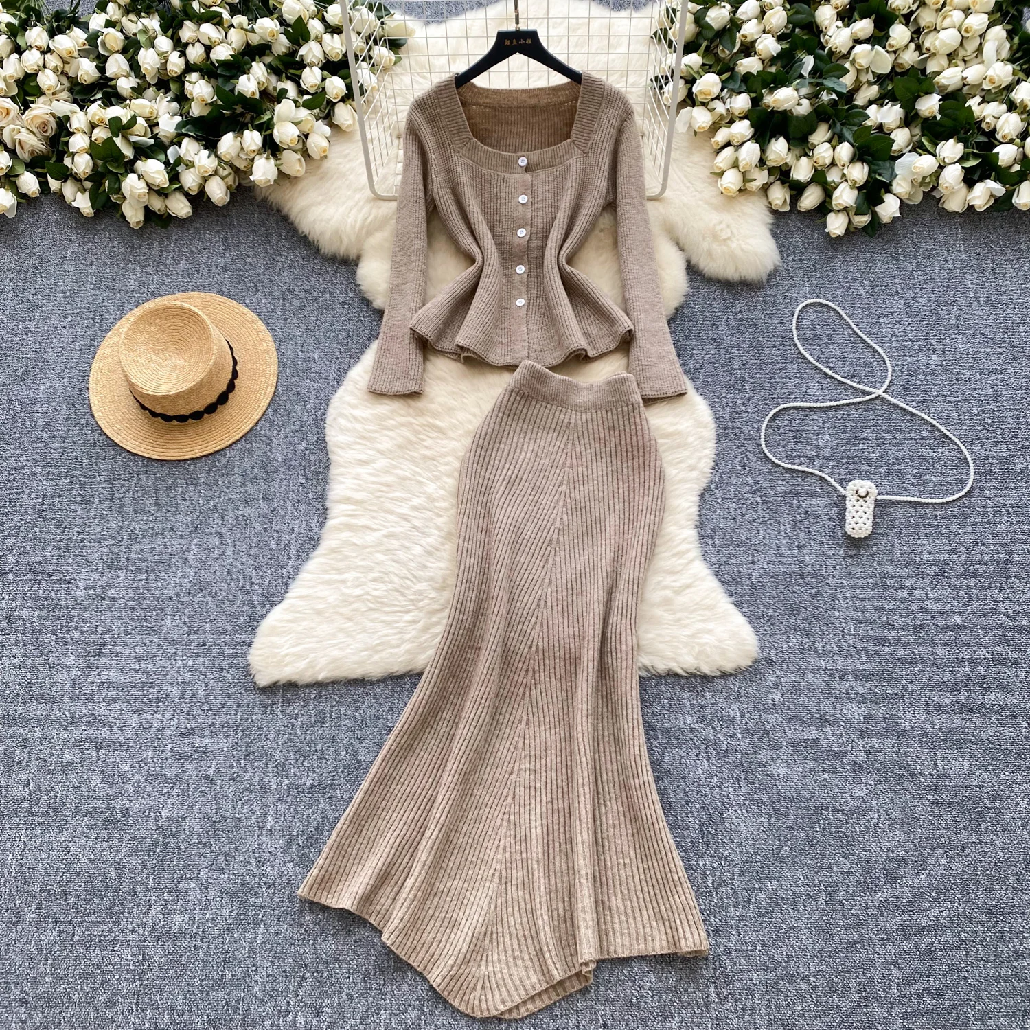 2024 Autumn New Elegant Slim Two Pieces Sets Women Buckle O-Neck Sweater High Waist Bodycon Skirt Knitted Sets J418