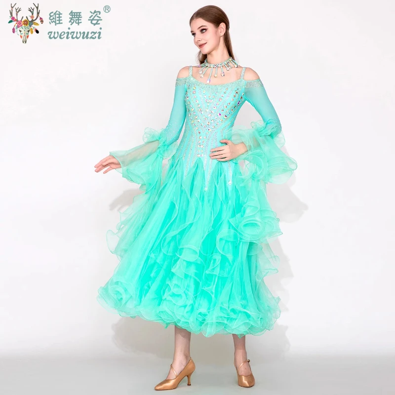 Walzer Foxtrot Tango Quickstep Outfit Passen Sie das weibliche hellgrüne Langarm-Kleid für Gesellschaftstanz und Wettbewerb an