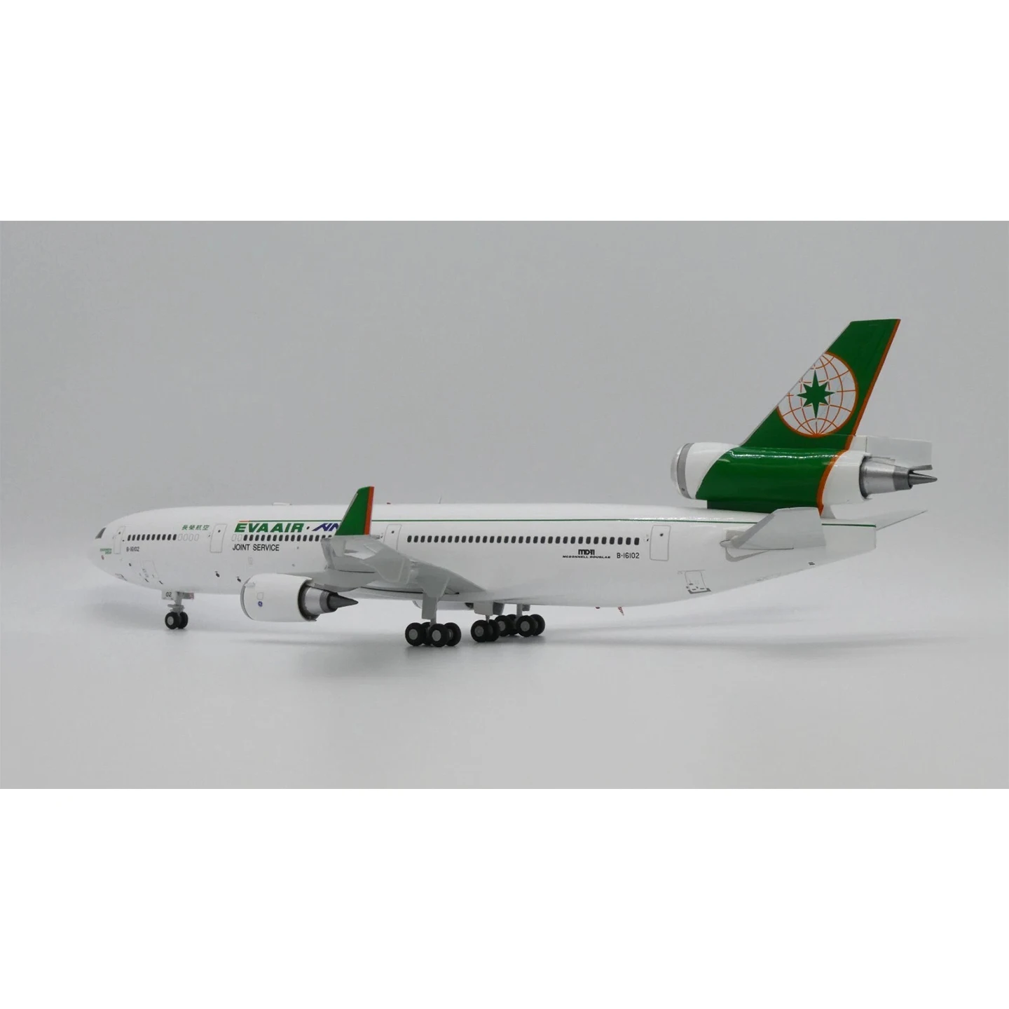 JCXX20171 1/200 إيفا الهواء MD-11 نموذج طائرة B-16102 سبيكة نموذج طائرة