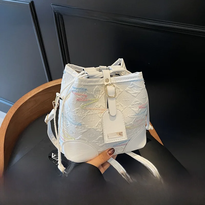 

Korean Style Casual Commuter Bucket Bag Women's Fashionable Versatile Single Shoulder Bag Small Luxury Sensation