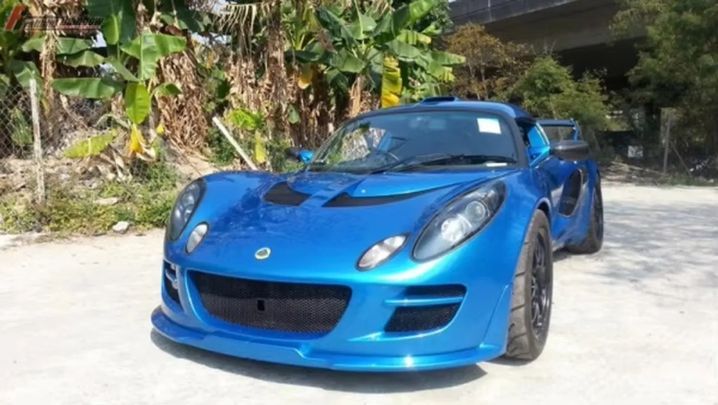 Adecuado para Lotus Lotus Exige S2 pala frontal de fibra de carbono SCR modificada barbilla, cabeza y labio frontal pequeño envolvente