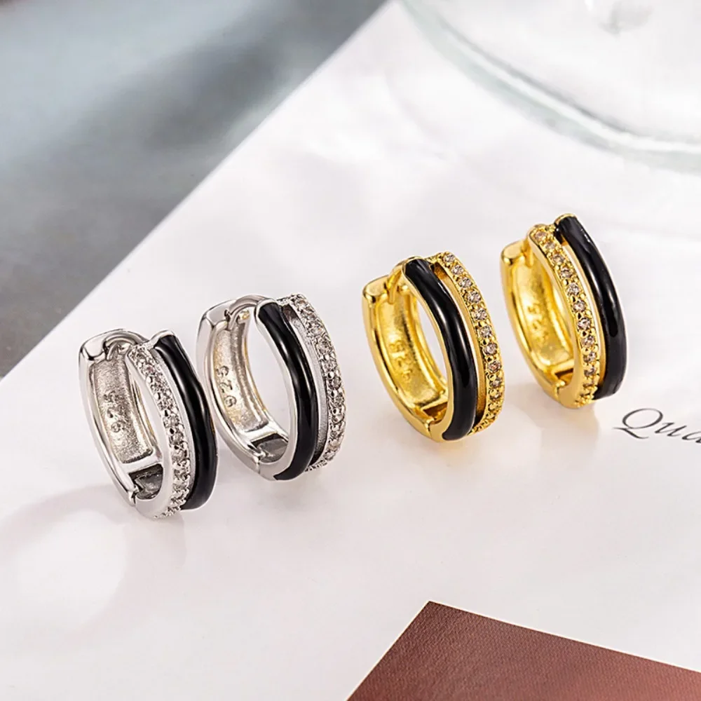 

2025 S925 Pure Silver High-end Round Ear Buckle, Niche Cool Style, Fashionable Temperament, Earrings, High-end and Versatile