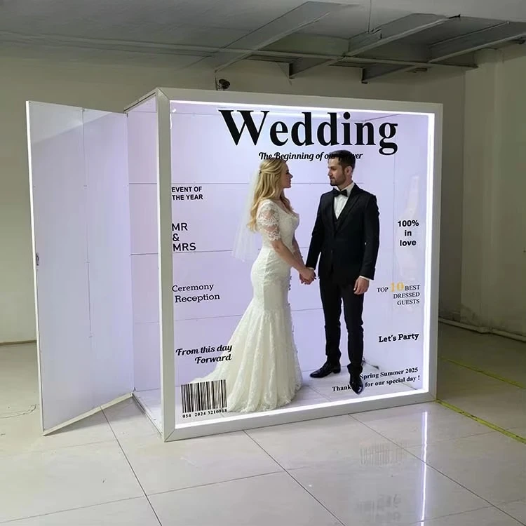 

Walk-in Replaceable Text Removable Cover Photo Booth
