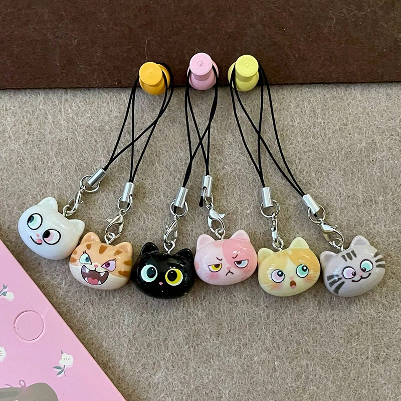

New Fashion Cartoon Small Cat Cute Keychain Phone Chain Resin Keyring Bag Pendant Couple Key Chains Gifts Women for Jewelry