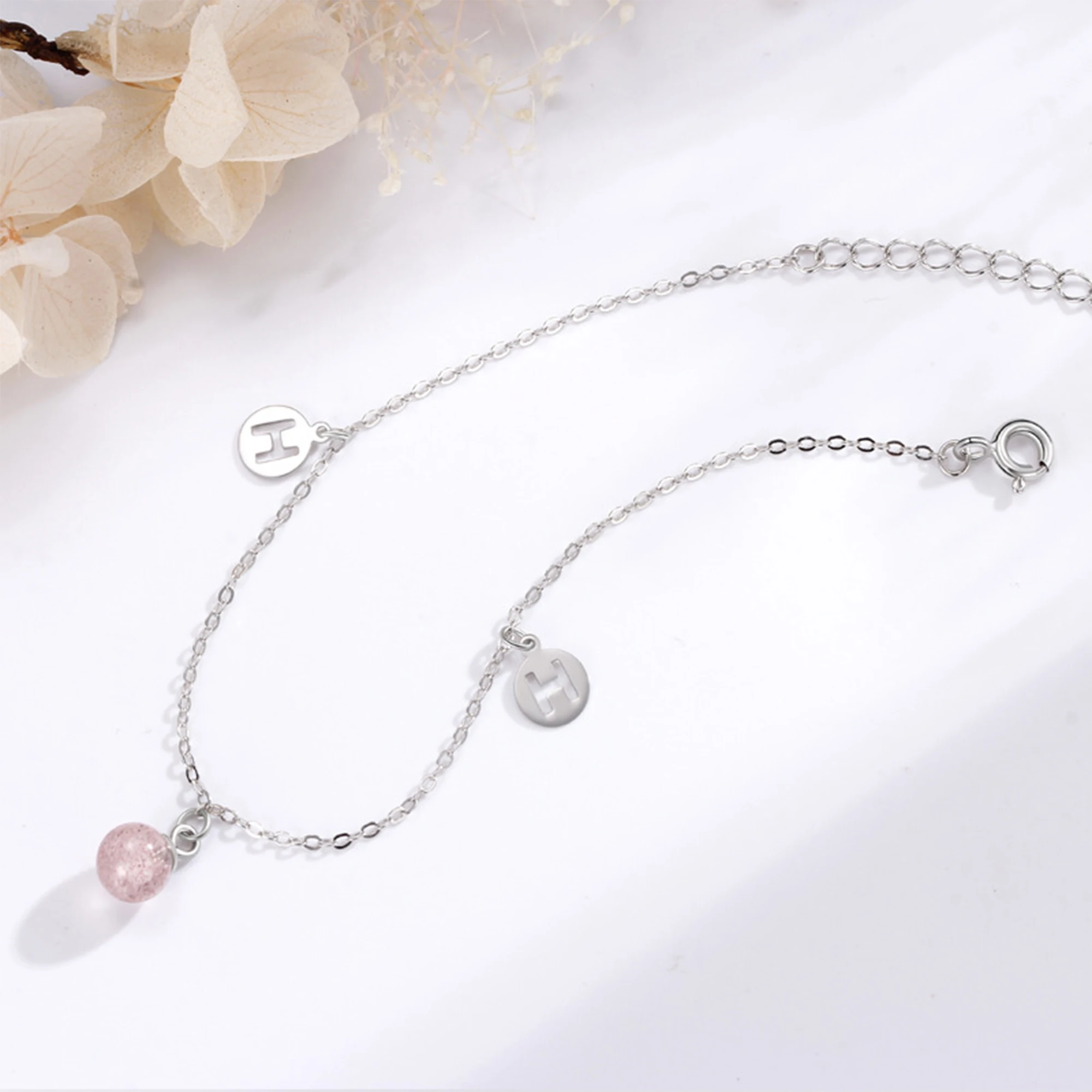 

Браслет из стерлингового серебра 925, клубничный кристалл, порошок, кристалл, лесная серия, японский и корейский маленький Цин, ювелирные изделия для новичков