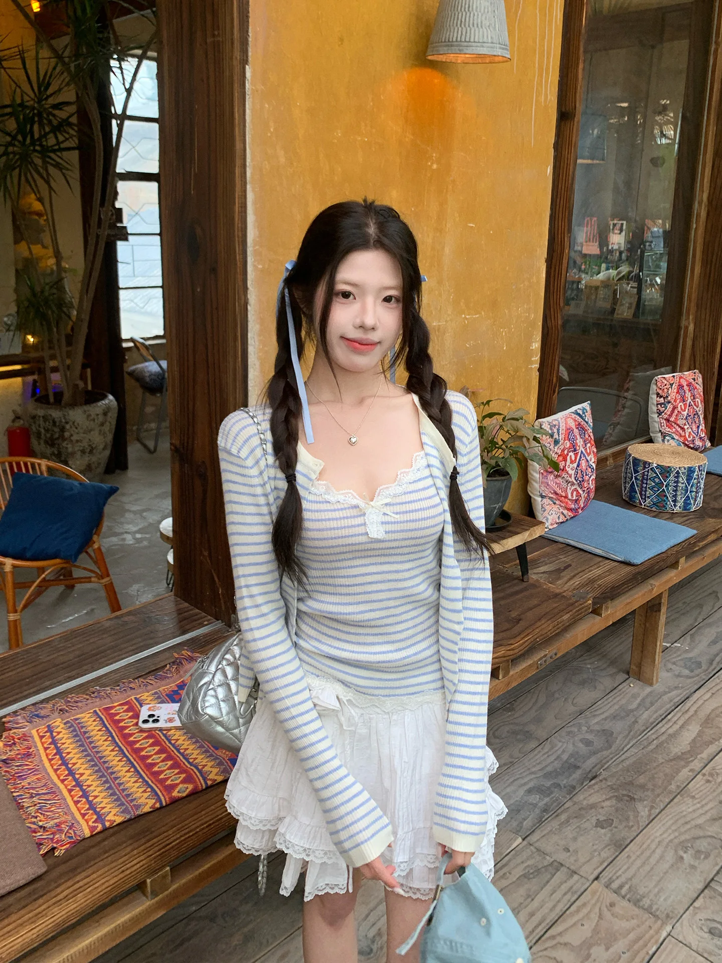 

Su Sansan Women's Unique Beautiful Two-Piece Set Early Spring Striped Sunscreen Cardigan Lace Vest Sleeveless Long Sleeve