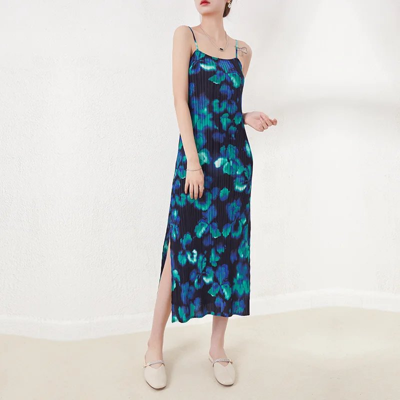 

Miyake Pleated Summer 2026 French Vintage Pleated Printed Long Dress Fashion Elegant Square Neck Halter Slim Floral Dresses