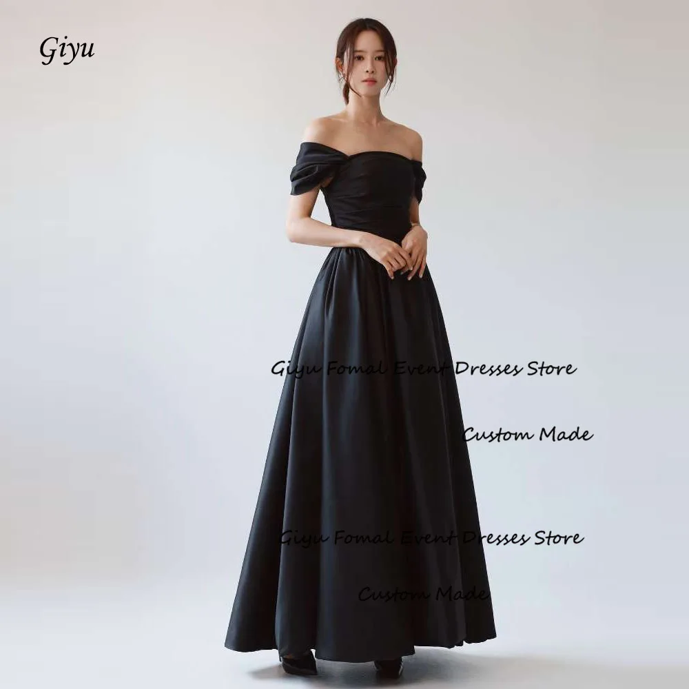 Giyu Eenvoudige Off Shoulder A Line Zwarte Avondjurken Korea Bruiloft Fotoshoot Korte Mouwen Korset Rug Gala Jurken Formeel Feest