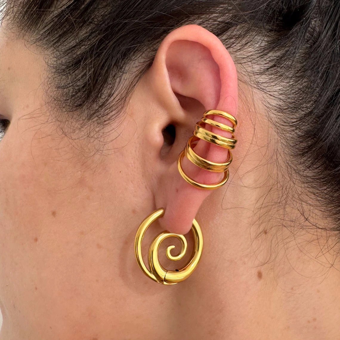 Thumbnail 4 - #54 Top Hoop Earrings Picks for Every Budget