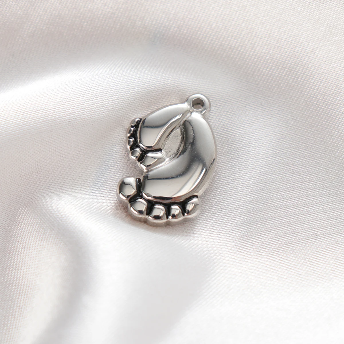 

3 D Titanium Steel Bracelet DIY Pendant for Jewelry Charm Wrist Chain Bangle Silver Mother