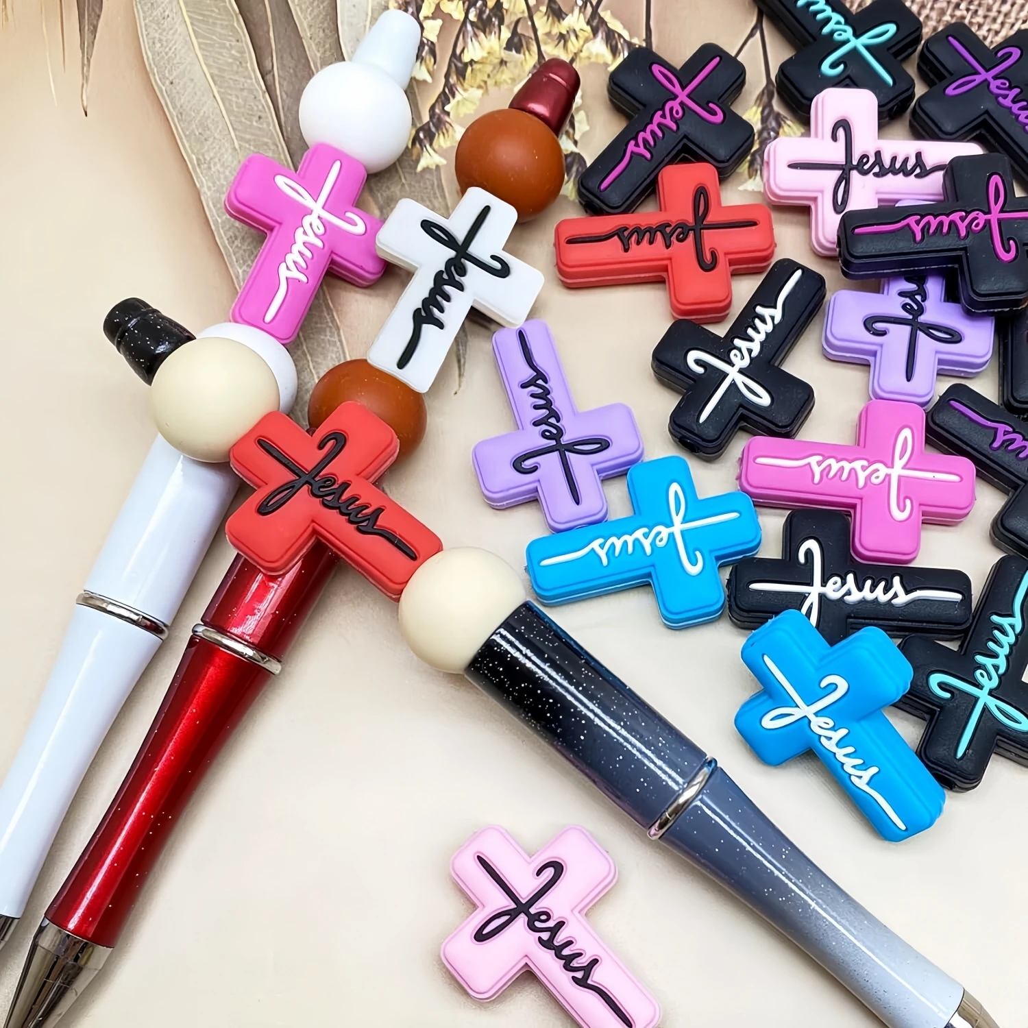 5/10/20PCS Pen Silicone Focus Cross Focus Silicone Beads Charm Keychain Making Kit Various Shapes of Beaded Pen Silicone Beads (