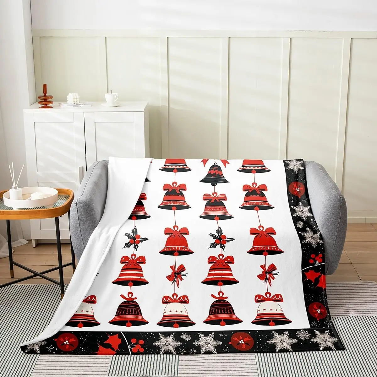 Merry Christmas Kids Flannel Blanket Cute Xmas Bell Bowknot Fleece Throw Blanket Polyester Soft Cozy Red Berry Bow Tie Black