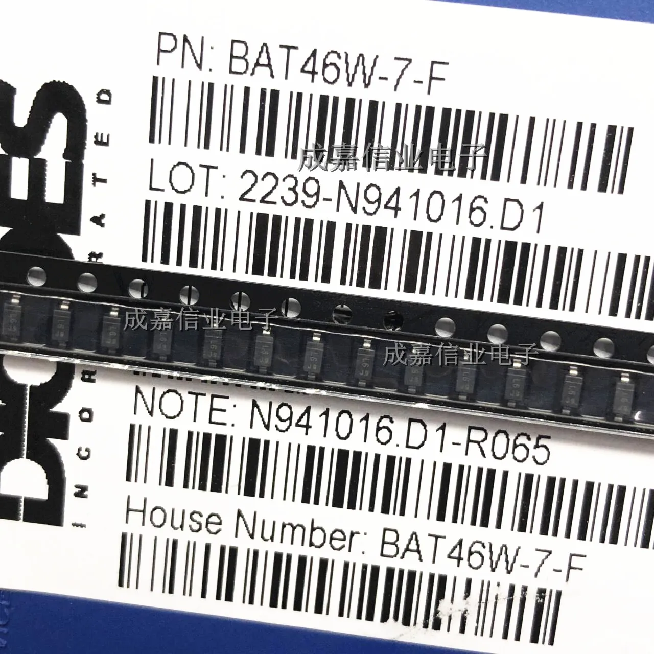 BAT46W-7-F SOD-123-2 마킹, L6 다이오드, 쇼트키 100V, 0.15A, 200MW, 2 핀 작동 온도:- 55 C-+ 125 C, 100 개/몫