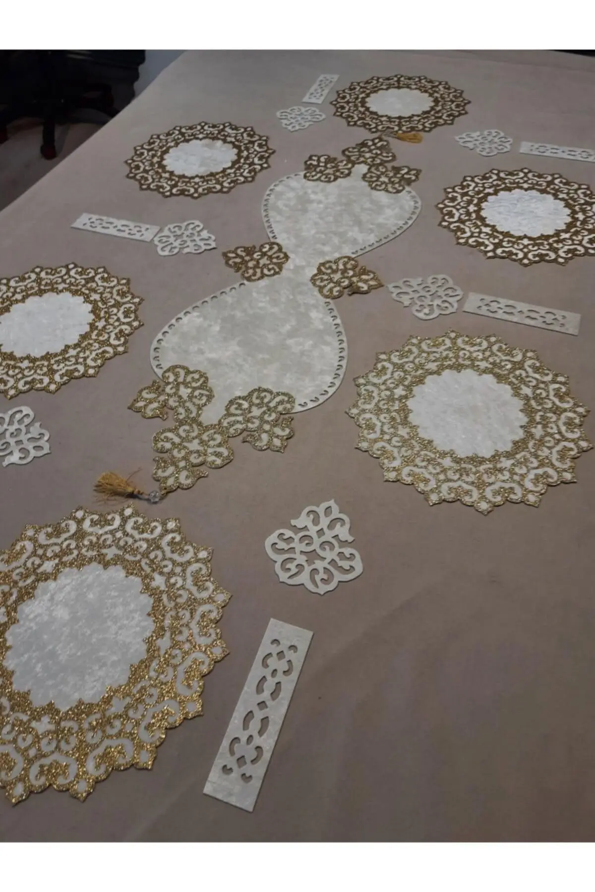 19-Piece Velvet Table Runner Set for 6 People | Includes Runner,   Coasters, Spoon Rests
