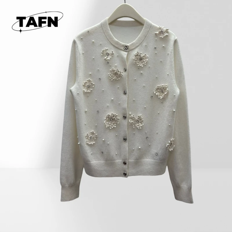 25 Popularnych Europejskich i Amerykańskich Wełnianych Ciepłych Bankietowych Luksusowych Damskich Swetrów z Nadrukiem, Stylowych i Słodkich Temperamentów A25166