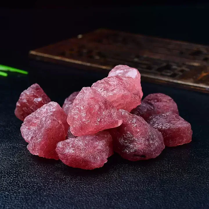 Natural Strawberry Crystal Rough Crystal Stone, Crystal Ornament, Aromatherapy Diffuser Stone