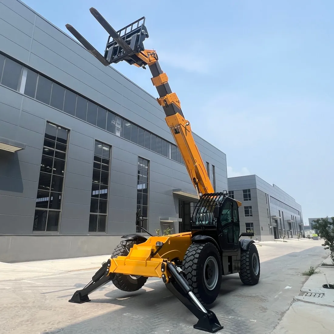 Customized Telescopic Handler 17m Boom 6 Ton Loading Capacity Telescopic Forklift Telehandler