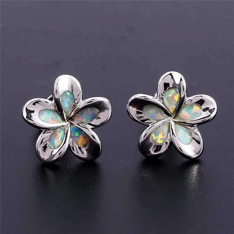 Fresh and Sweet Australian Treasure Three-dimensional Five Petal Flower Earrings Fashionable  Commuting Personalized Accessories
