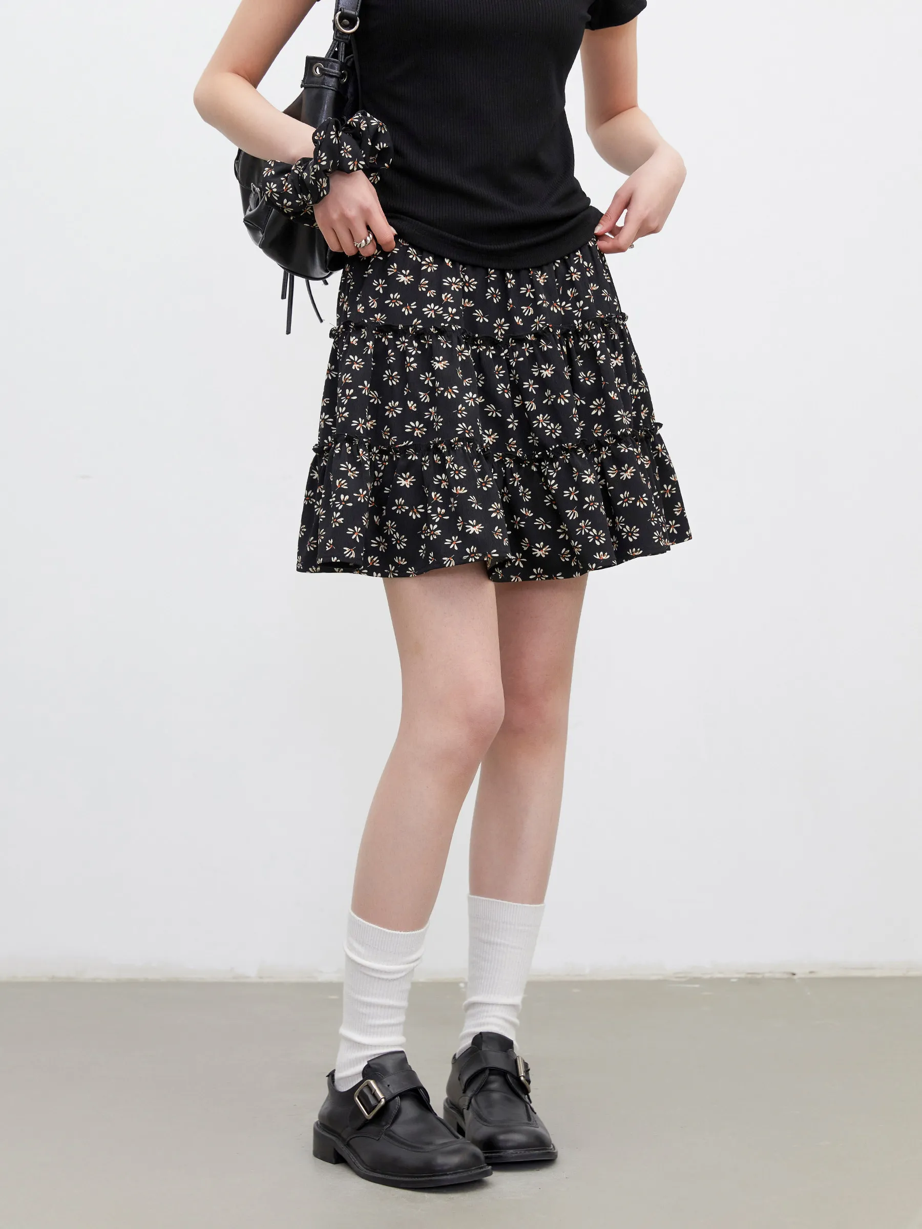 CHIC VEN New Women Skirts Loose Casual New A-line Daisy Print Female Ruffle Edge Short Skirt  Elastic Waist Spring Summer 2026