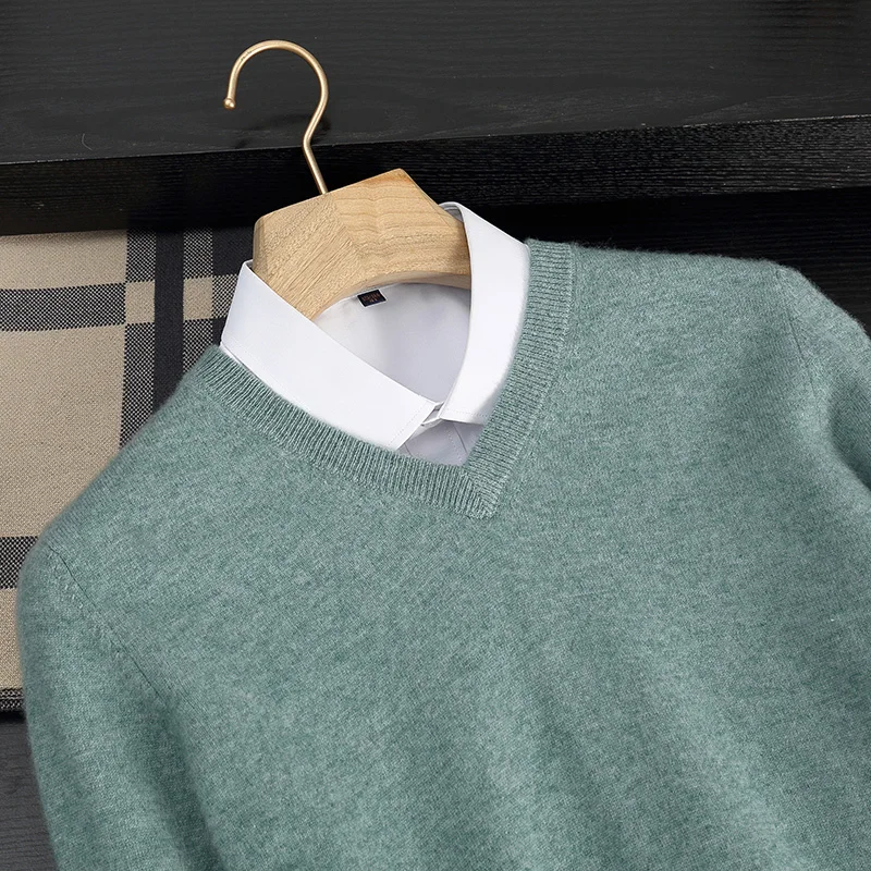 Autumn And Winter Men's Comfortable Wool Warm Sweater V-neck Loose Knit Cashmere Sweater With Bottoming